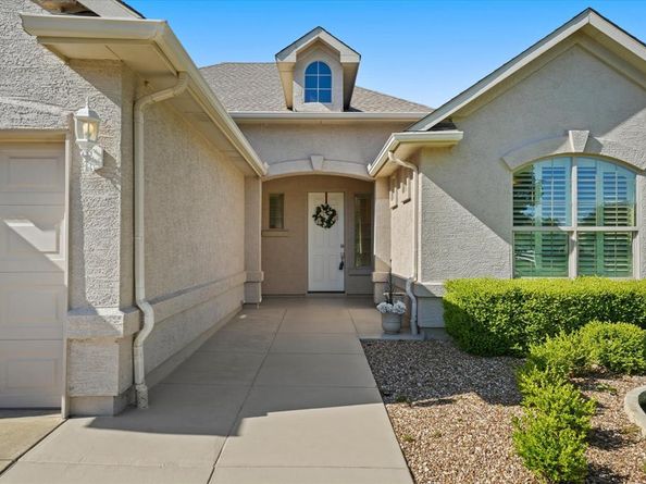8800  Freeport Drive , Denton Texas 76207