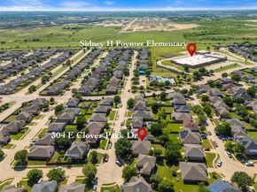 304 E Clover Park Drive , Fort Worth Texas 76140