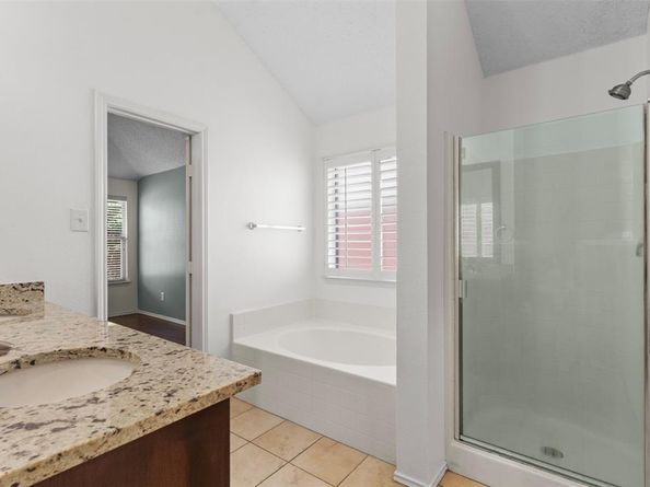 304 E Clover Park Drive , Fort Worth Texas 76140