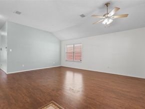 304 E Clover Park Drive , Fort Worth Texas 76140
