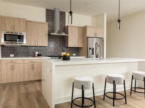 1901 S Harwood Street  308, Dallas Texas 75215