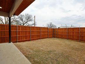 510  Avenue L  , Dallas Texas 75203