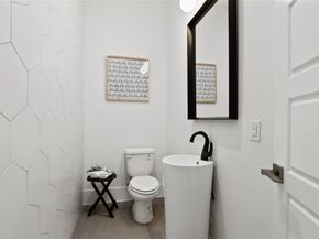 510  Avenue L  , Dallas Texas 75203