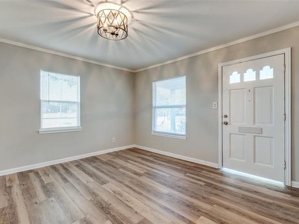 2823  Ingersoll Street , Dallas Texas 75212