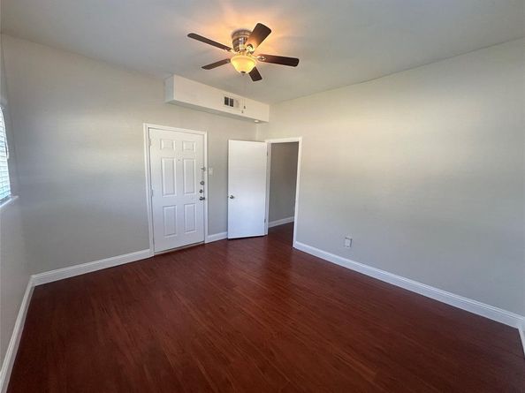 4612  Junius Street , Dallas Texas 75246