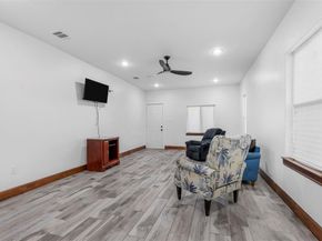 1807  Ash Crescent Street , Fort Worth Texas 76104