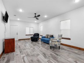 1807  Ash Crescent Street , Fort Worth Texas 76104