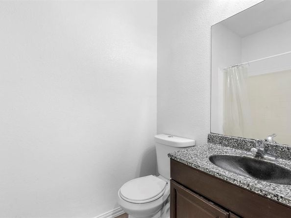 1807  Ash Crescent Street , Fort Worth Texas 76104
