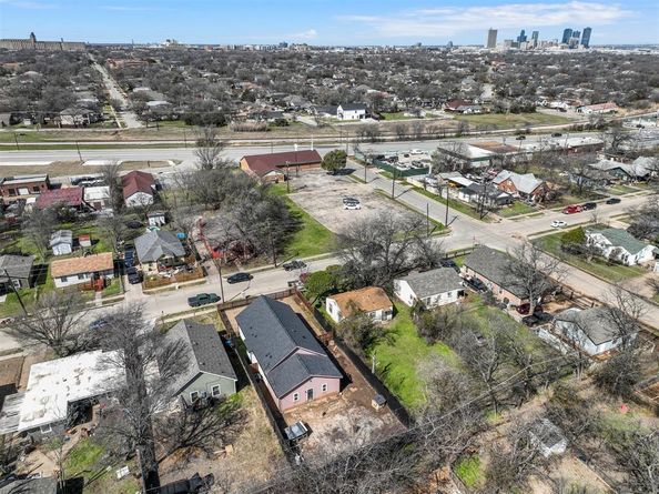 1807  Ash Crescent Street , Fort Worth Texas 76104