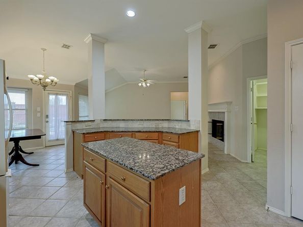 1624  Knoll Ridge Circle , Corinth Texas 76210
