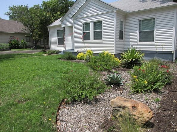 202  North Street , Grand Prairie Texas 75050