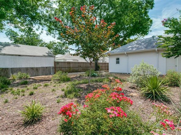 202  North Street , Grand Prairie Texas 75050