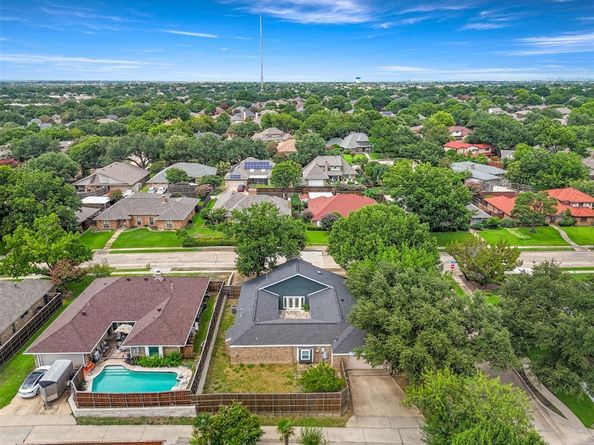 1129  Yorkshire Drive , Carrollton Texas 75007