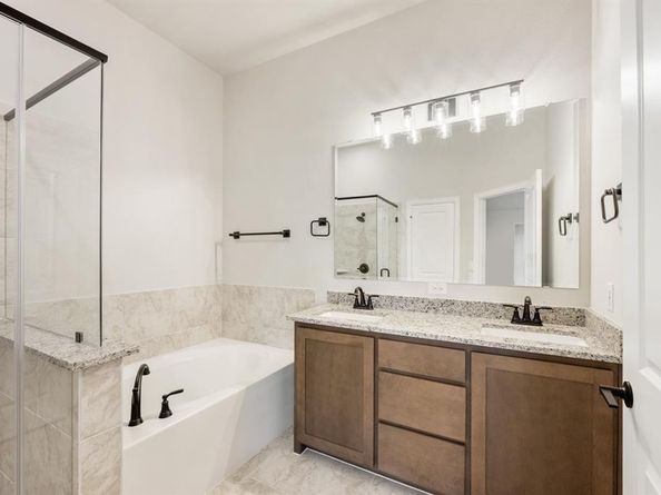 117  Whistling Duck Drive , Balch Springs Texas 75181