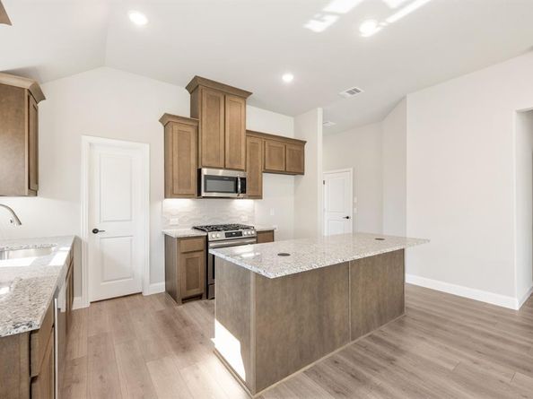 117  Whistling Duck Drive , Balch Springs Texas 75181