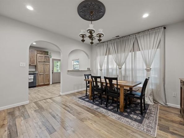 3208  Travis Avenue , Fort Worth Texas 76110