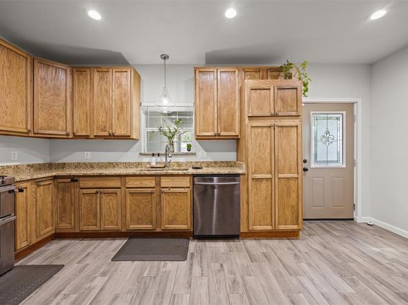 3208  Travis Avenue , Fort Worth Texas 76110