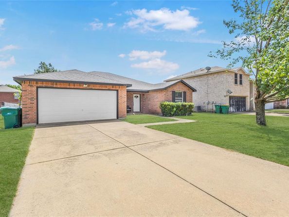 925  Brooks Drive , Cedar Hill Texas 75104