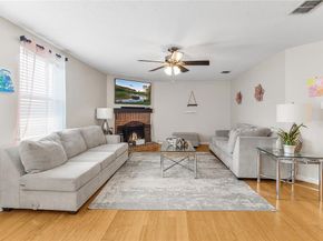 925  Brooks Drive , Cedar Hill Texas 75104