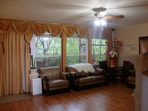 1706  creekway Drive , Garland Texas 75043