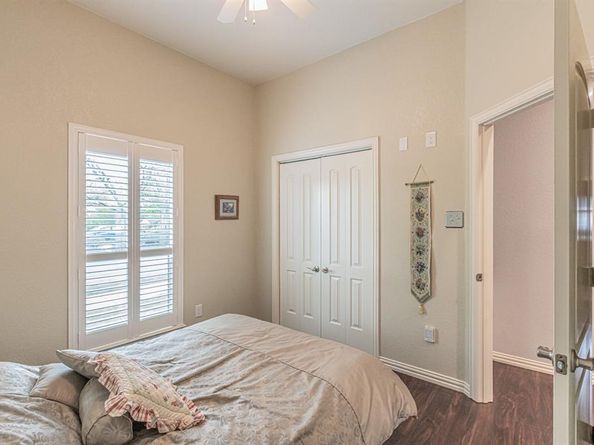 5900  Houghton Avenue , Fort Worth Texas 76107