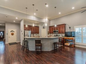 5900  Houghton Avenue , Fort Worth Texas 76107