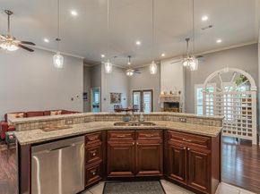 5900  Houghton Avenue , Fort Worth Texas 76107