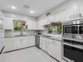 7519  Larchview Drive , Dallas Texas 75254