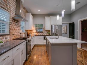 322 S Brighton Avenue , Dallas Texas 75208