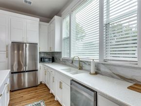 1309 E Peach Street , Fort Worth Texas 76102