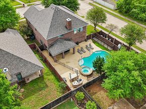 5540  La Bandera Trail , Benbrook Texas 76126
