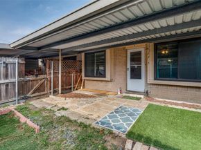 82 E Mountain Creek Drive E 19, Grand Prairie Texas 75052