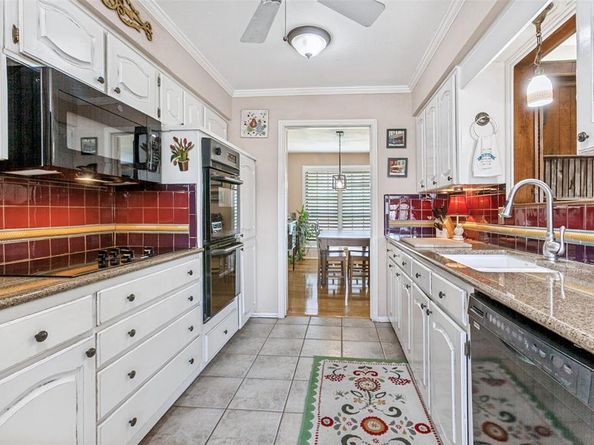 1512  Mccoy Place , Carrollton Texas 75006