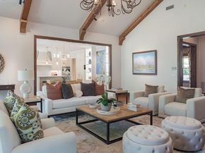 4610  Bluffview Boulevard , Dallas Texas 75209