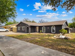 732  Windsor Drive , Everman Texas 76140