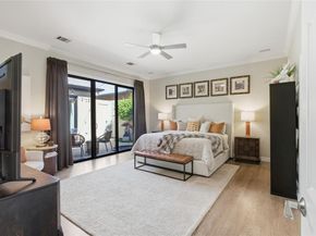 3528 N Versailles Avenue , Dallas Texas 75209