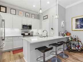 3528 N Versailles Avenue , Dallas Texas 75209