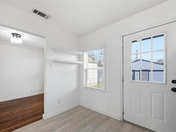 1654  Hansboro Avenue , Dallas Texas 75224