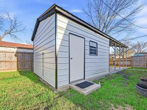 1654  Hansboro Avenue , Dallas Texas 75224