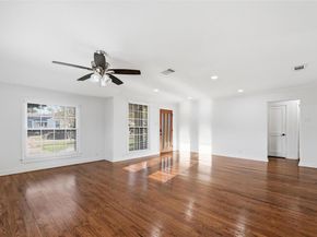 1654  Hansboro Avenue , Dallas Texas 75224