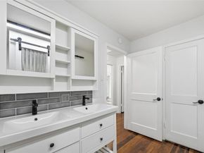 1654  Hansboro Avenue , Dallas Texas 75224