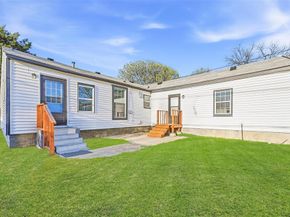 1654  Hansboro Avenue , Dallas Texas 75224