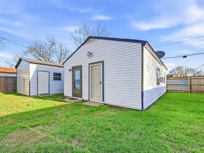 1654  Hansboro Avenue , Dallas Texas 75224