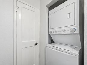 1654  Hansboro Avenue , Dallas Texas 75224