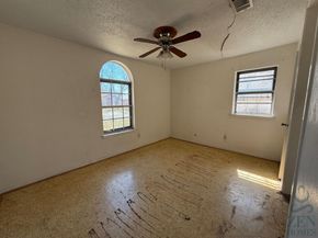 704  Meadowlark Circle , Crowley Texas 76036