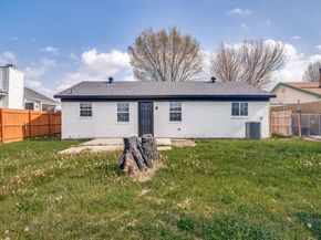 704  Meadowlark Circle , Crowley Texas 76036