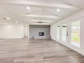 1412  Grantland Circle , Fort Worth Texas 76112