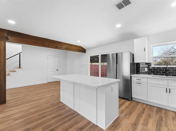 1725  Alta Vista Street , Mesquite Texas 75149