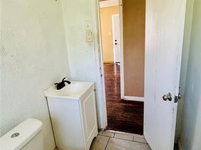 2016  Daniel Street , Fort Worth Texas 76104