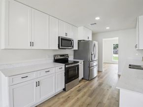 1835 E Cedar Elm Drive , Arlington Texas 76012